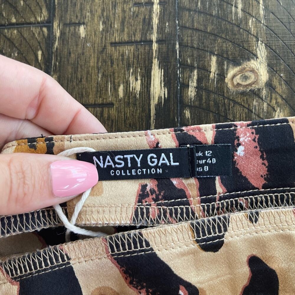 NASTY GAL - Leopard Wrap Skirt - US 8 / Medium - Picture 8 of 16